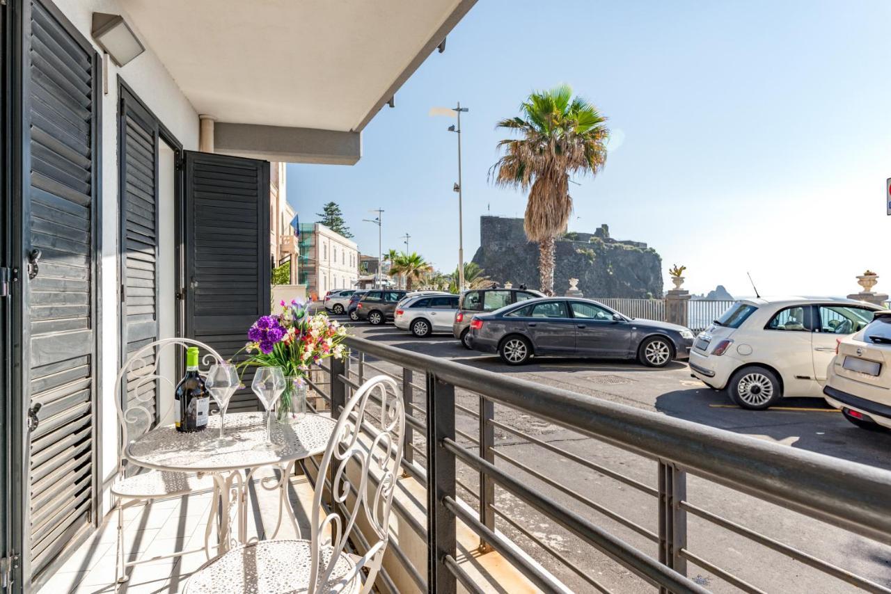 Castello Normanno Modern Sea View Apartment 阿齐·卡斯特罗 外观 照片