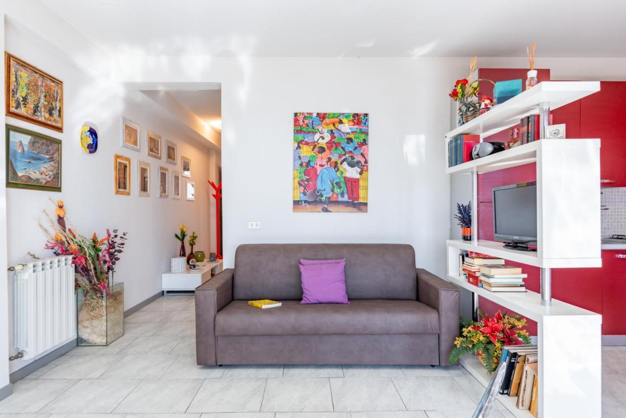 Castello Normanno Modern Sea View Apartment 阿齐·卡斯特罗 外观 照片